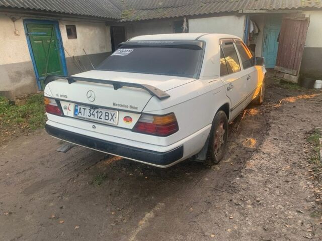 Білий Мерседес В124, об'ємом двигуна 2.6 л та пробігом 3 тис. км за 1700 $, фото 4 на Automoto.ua