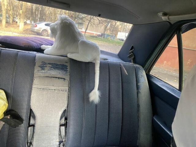 Белый Мерседес В124, объемом двигателя 2.5 л и пробегом 297 тыс. км за 2200 $, фото 9 на Automoto.ua