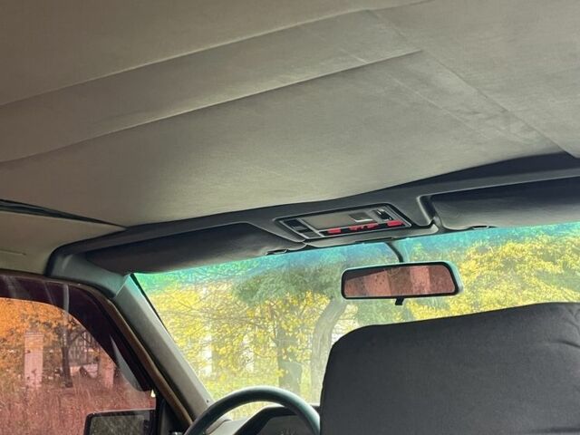 Бежевий Мерседес В124, об'ємом двигуна 2.3 л та пробігом 350 тис. км за 2600 $, фото 6 на Automoto.ua