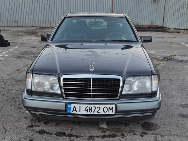 Чорний Мерседес В124, об'ємом двигуна 2 л та пробігом 385 тис. км за 4400 $, фото 2 на Automoto.ua