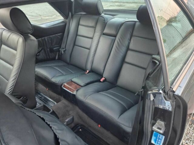 Чорний Мерседес В124, об'ємом двигуна 2 л та пробігом 385 тис. км за 4400 $, фото 16 на Automoto.ua