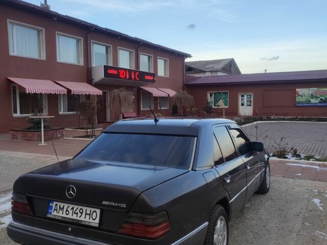 Черный Мерседес В124, объемом двигателя 2.9 л и пробегом 400 тыс. км за 3200 $, фото 2 на Automoto.ua