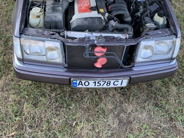 Фіолетовий Мерседес В124, об'ємом двигуна 2.8 л та пробігом 365 тис. км за 3700 $, фото 5 на Automoto.ua