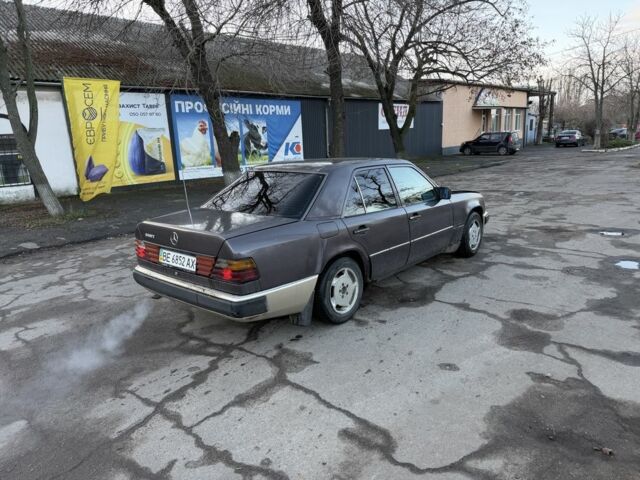 Мерседес В124, объемом двигателя 0 л и пробегом 156 тыс. км за 1250 $, фото 1 на Automoto.ua