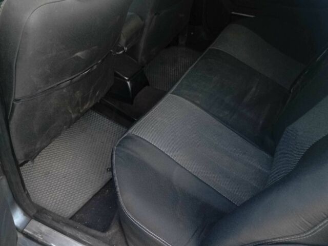 Серый Мерседес В124, объемом двигателя 2 л и пробегом 380 тыс. км за 3200 $, фото 7 на Automoto.ua