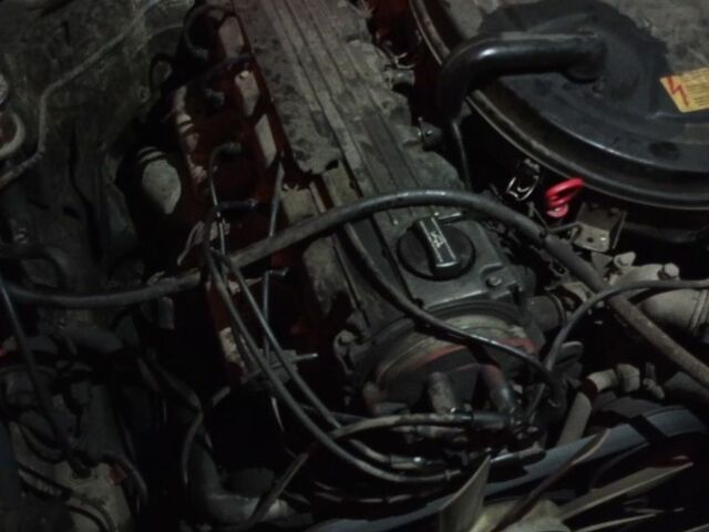 Серый Мерседес В124, объемом двигателя 0 л и пробегом 674 тыс. км за 1300 $, фото 2 на Automoto.ua