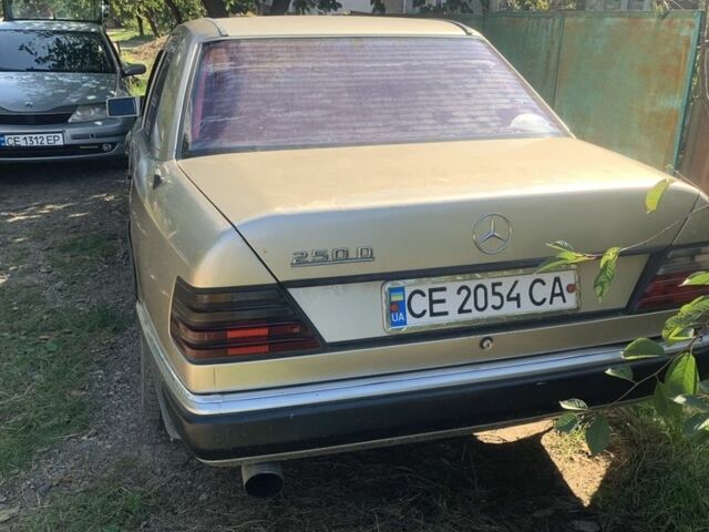 Серый Мерседес В124, объемом двигателя 2.5 л и пробегом 360 тыс. км за 2200 $, фото 4 на Automoto.ua