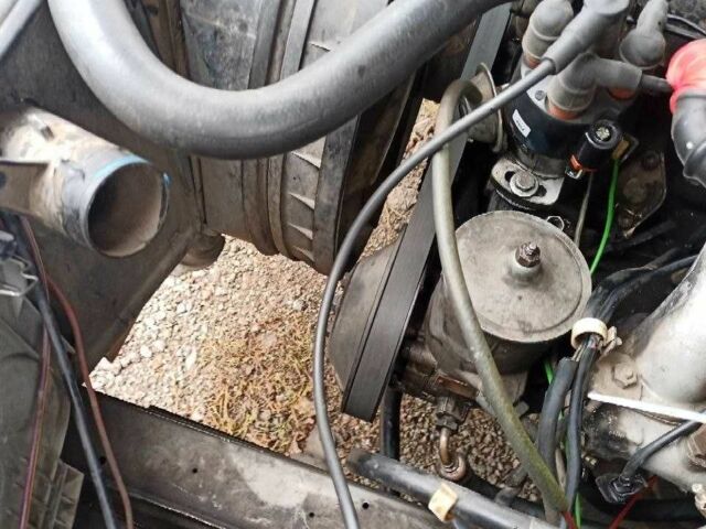 Серый Мерседес В124, объемом двигателя 2.3 л и пробегом 270 тыс. км за 2500 $, фото 13 на Automoto.ua