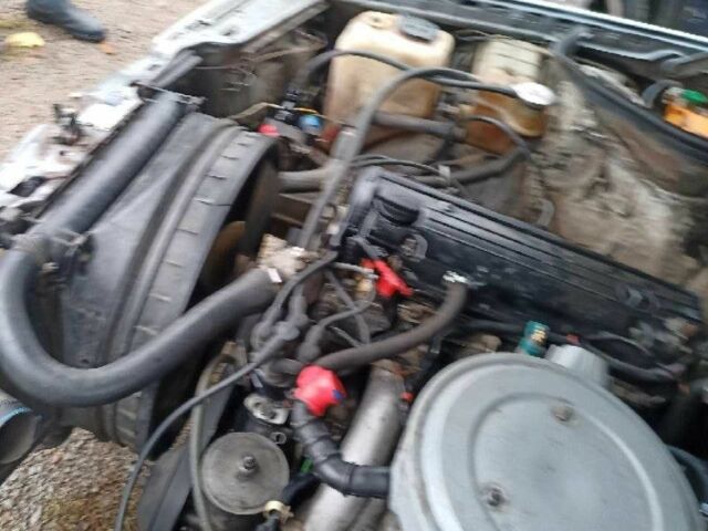 Серый Мерседес В124, объемом двигателя 2.3 л и пробегом 270 тыс. км за 2500 $, фото 14 на Automoto.ua