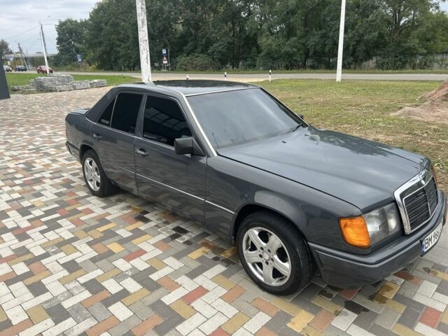 Серый Мерседес В124, объемом двигателя 2.5 л и пробегом 3 тыс. км за 4200 $, фото 2 на Automoto.ua