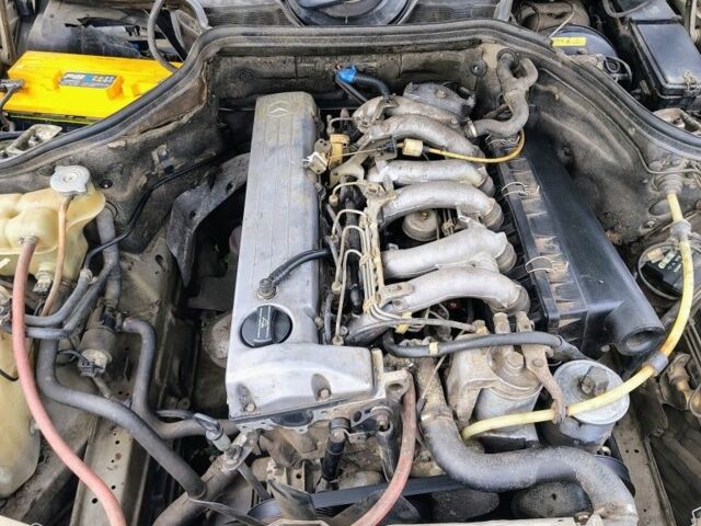 Сірий Мерседес В124, об'ємом двигуна 3 л та пробігом 311 тис. км за 1900 $, фото 13 на Automoto.ua