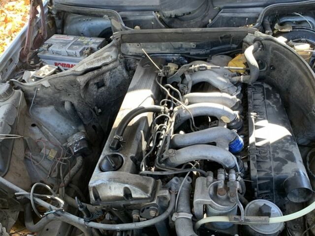 Сірий Мерседес В124, об'ємом двигуна 3 л та пробігом 250 тис. км за 1600 $, фото 7 на Automoto.ua