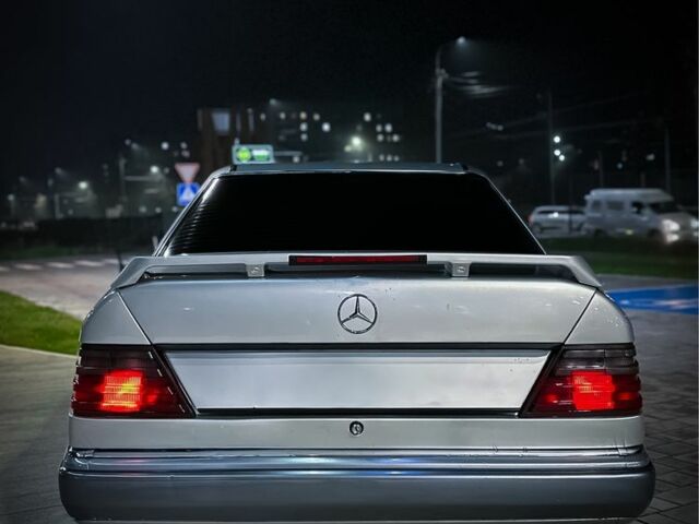 Сірий Мерседес В124, об'ємом двигуна 2.6 л та пробігом 222 тис. км за 3800 $, фото 14 на Automoto.ua