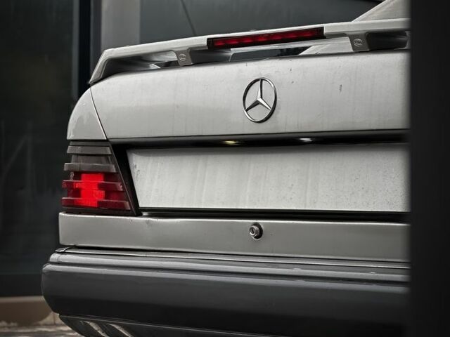 Сірий Мерседес В124, об'ємом двигуна 2.6 л та пробігом 222 тис. км за 3800 $, фото 15 на Automoto.ua