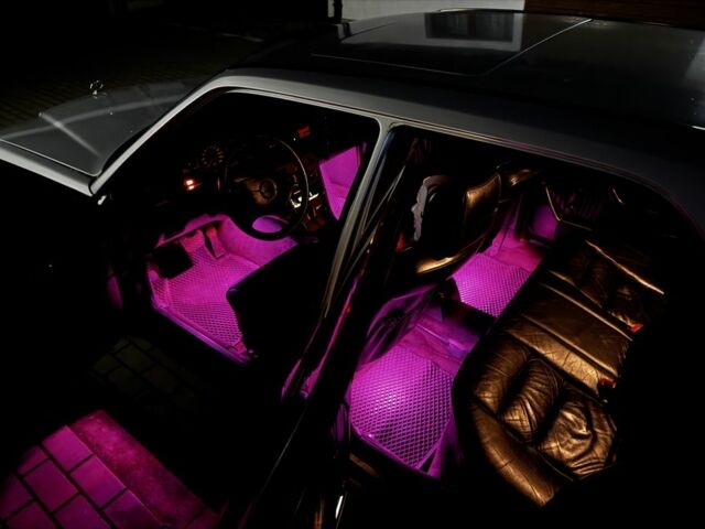 Сірий Мерседес В124, об'ємом двигуна 2.6 л та пробігом 222 тис. км за 3800 $, фото 23 на Automoto.ua