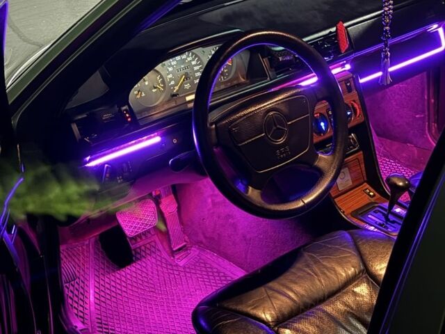 Сірий Мерседес В124, об'ємом двигуна 2.6 л та пробігом 222 тис. км за 3800 $, фото 20 на Automoto.ua