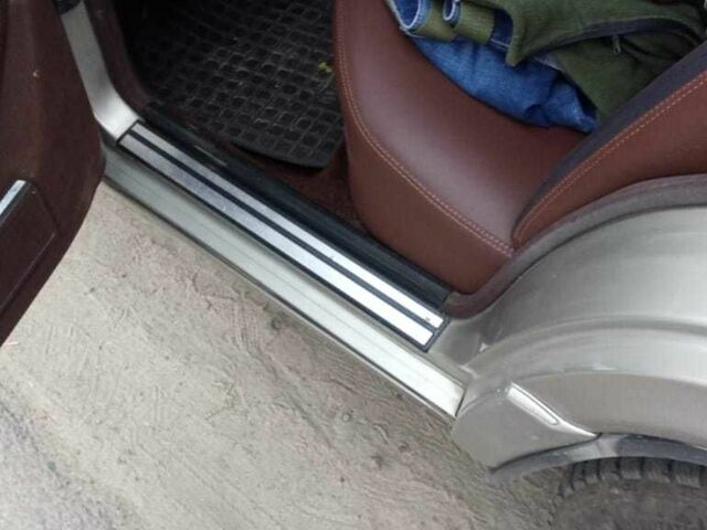 Серый Мерседес В124, объемом двигателя 2.5 л и пробегом 320 тыс. км за 3600 $, фото 7 на Automoto.ua