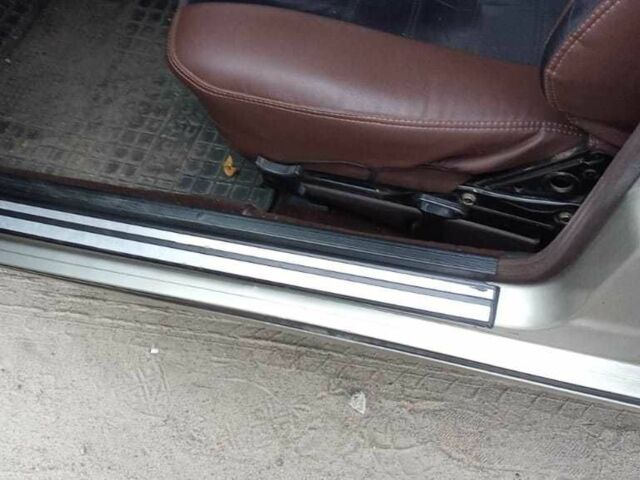 Серый Мерседес В124, объемом двигателя 2.5 л и пробегом 320 тыс. км за 3600 $, фото 6 на Automoto.ua