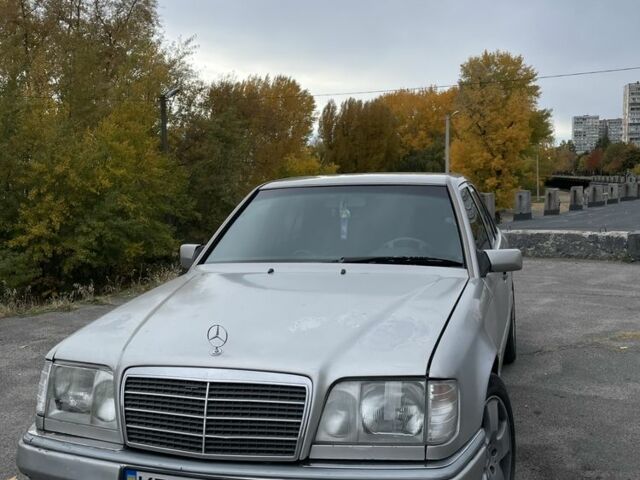 Сірий Мерседес В124, об'ємом двигуна 2.2 л та пробігом 450 тис. км за 3000 $, фото 5 на Automoto.ua