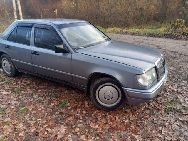 Серый Мерседес В124, объемом двигателя 2 л и пробегом 49 тыс. км за 2200 $, фото 2 на Automoto.ua