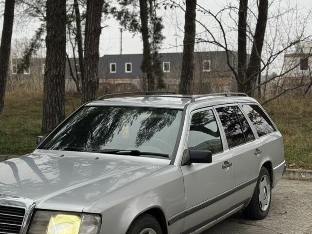 Серый Мерседес В124, объемом двигателя 3 л и пробегом 398 тыс. км за 1999 $, фото 6 на Automoto.ua