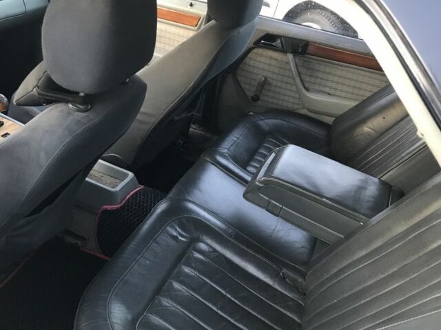 Синій Мерседес В124, об'ємом двигуна 2 л та пробігом 540 тис. км за 1700 $, фото 8 на Automoto.ua