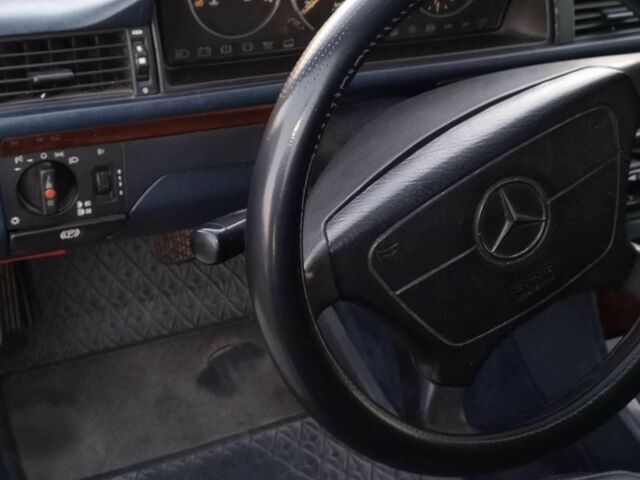 Синій Мерседес В124, об'ємом двигуна 0 л та пробігом 440 тис. км за 2500 $, фото 1 на Automoto.ua