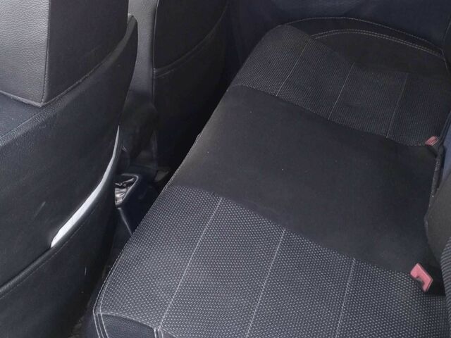 Синій Мерседес В124, об'ємом двигуна 0 л та пробігом 440 тис. км за 2500 $, фото 4 на Automoto.ua