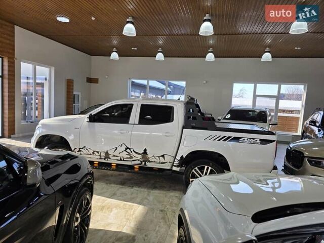 Белый Мерседес X-Class, объемом двигателя 2.3 л и пробегом 198 тыс. км за 37999 $, фото 18 на Automoto.ua