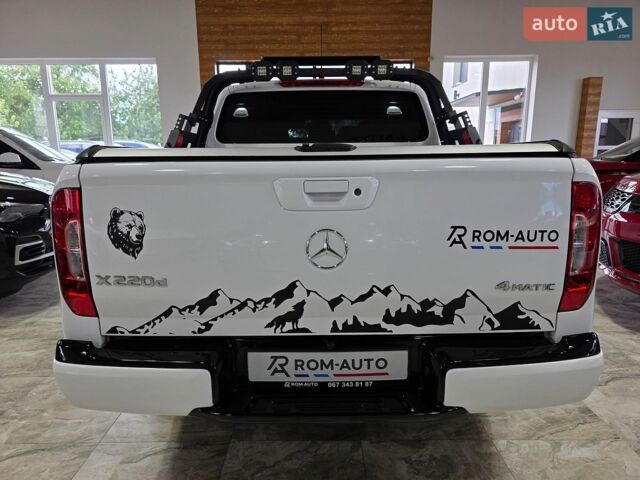 Белый Мерседес X-Class, объемом двигателя 2.3 л и пробегом 178 тыс. км за 39999 $, фото 9 на Automoto.ua