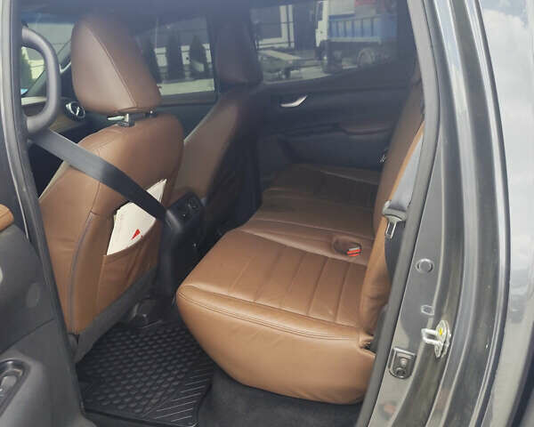 Серый Мерседес X-Class, объемом двигателя 2.3 л и пробегом 190 тыс. км за 45000 $, фото 7 на Automoto.ua