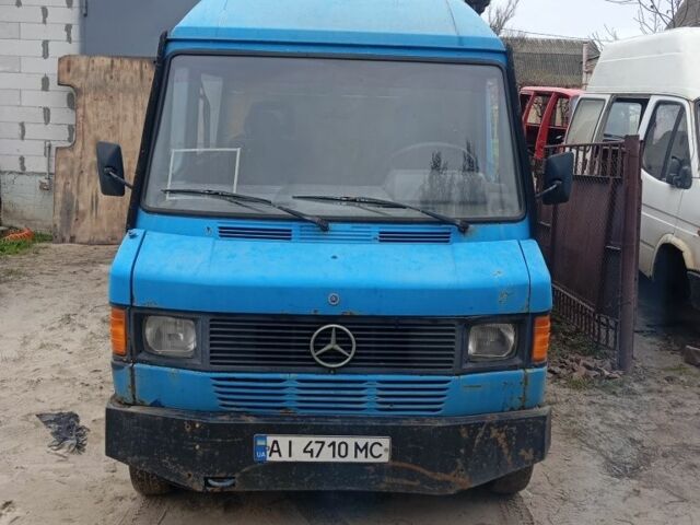 Синий Мерседес X-Class, объемом двигателя 2.3 л и пробегом 300 тыс. км за 1500 $, фото 1 на Automoto.ua