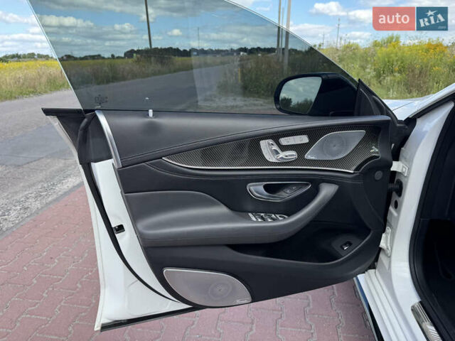 Белый Мерседес AMG GT 4-Door Coupe, объемом двигателя 3 л и пробегом 76 тыс. км за 68900 $, фото 18 на Automoto.ua
