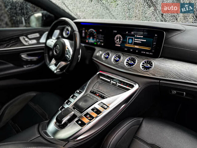 Белый Мерседес AMG GT 4-Door Coupe, объемом двигателя 3 л и пробегом 97 тыс. км за 75000 $, фото 25 на Automoto.ua