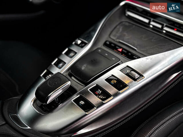 Белый Мерседес AMG GT 4-Door Coupe, объемом двигателя 3 л и пробегом 97 тыс. км за 75000 $, фото 29 на Automoto.ua