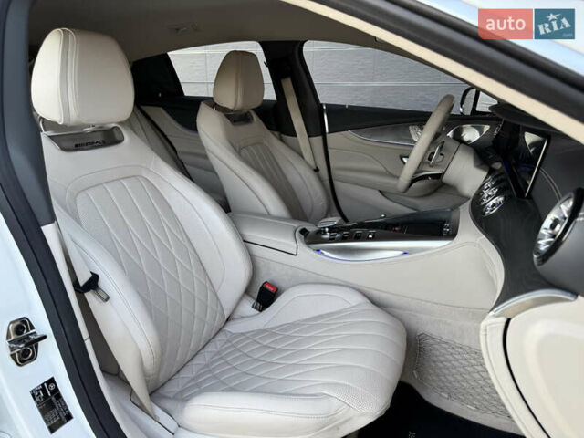 Белый Мерседес AMG GT 4-Door Coupe, объемом двигателя 3 л и пробегом 60 тыс. км за 94900 $, фото 14 на Automoto.ua
