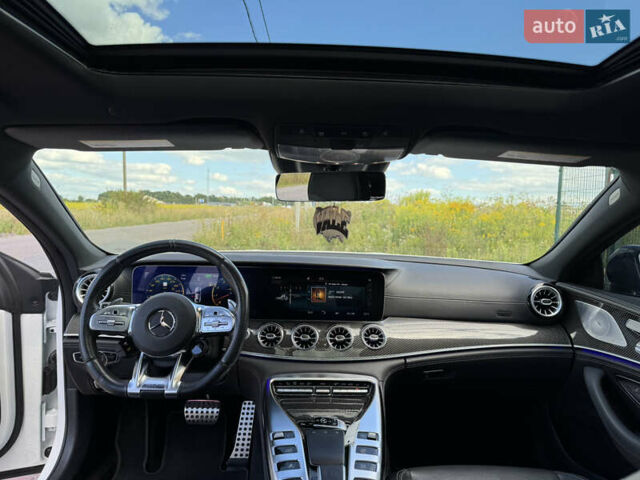 Белый Мерседес AMG GT 4-Door Coupe, объемом двигателя 3 л и пробегом 76 тыс. км за 68900 $, фото 42 на Automoto.ua