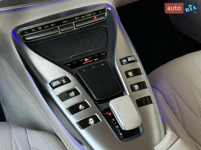Белый Мерседес AMG GT 4-Door Coupe, объемом двигателя 3 л и пробегом 60 тыс. км за 94900 $, фото 22 на Automoto.ua