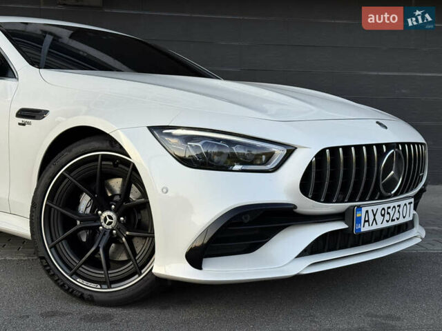 Белый Мерседес AMG GT 4-Door Coupe, объемом двигателя 3 л и пробегом 60 тыс. км за 94900 $, фото 2 на Automoto.ua
