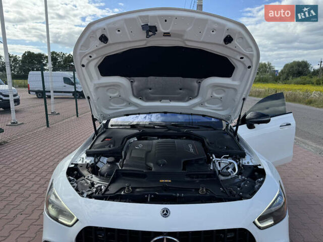Белый Мерседес AMG GT 4-Door Coupe, объемом двигателя 3 л и пробегом 76 тыс. км за 68900 $, фото 55 на Automoto.ua