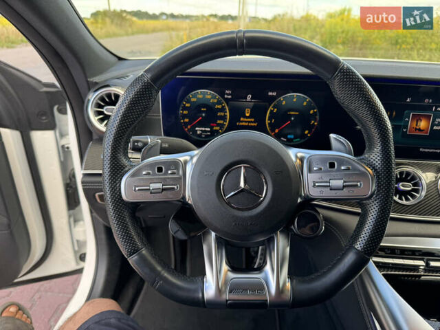 Белый Мерседес AMG GT 4-Door Coupe, объемом двигателя 3 л и пробегом 76 тыс. км за 68900 $, фото 25 на Automoto.ua