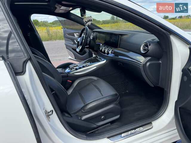 Белый Мерседес AMG GT 4-Door Coupe, объемом двигателя 3 л и пробегом 76 тыс. км за 68900 $, фото 49 на Automoto.ua