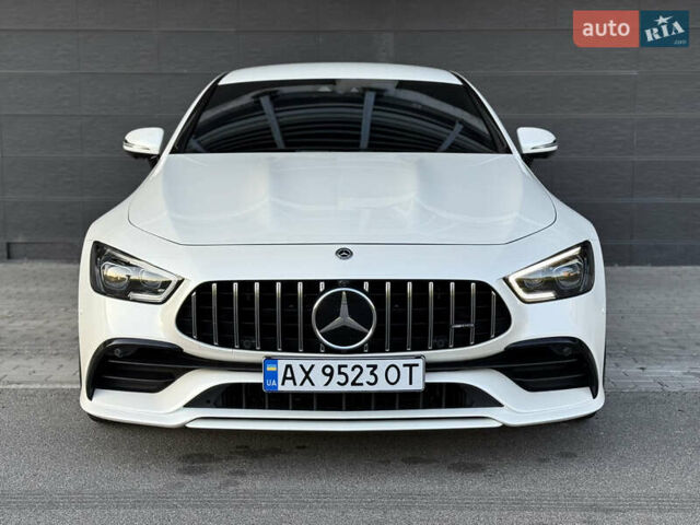 Белый Мерседес AMG GT 4-Door Coupe, объемом двигателя 3 л и пробегом 60 тыс. км за 94900 $, фото 1 на Automoto.ua