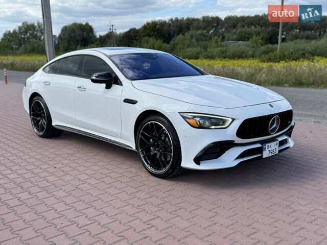 Белый Мерседес AMG GT 4-Door Coupe, объемом двигателя 3 л и пробегом 76 тыс. км за 68900 $, фото 1 на Automoto.ua