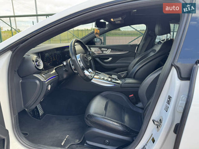 Белый Мерседес AMG GT 4-Door Coupe, объемом двигателя 3 л и пробегом 76 тыс. км за 68900 $, фото 22 на Automoto.ua