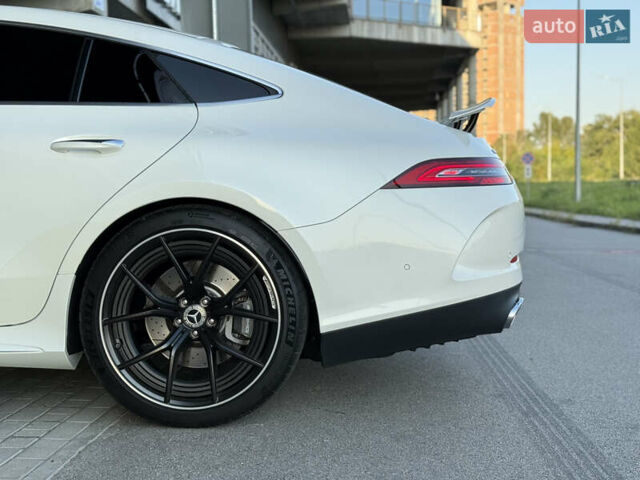 Белый Мерседес AMG GT 4-Door Coupe, объемом двигателя 3 л и пробегом 60 тыс. км за 94900 $, фото 6 на Automoto.ua