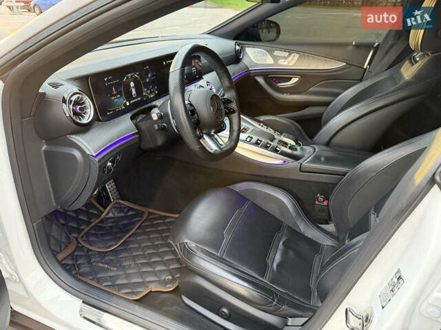 Белый Мерседес AMG GT 4-Door Coupe, объемом двигателя 3 л и пробегом 45 тыс. км за 89000 $, фото 8 на Automoto.ua