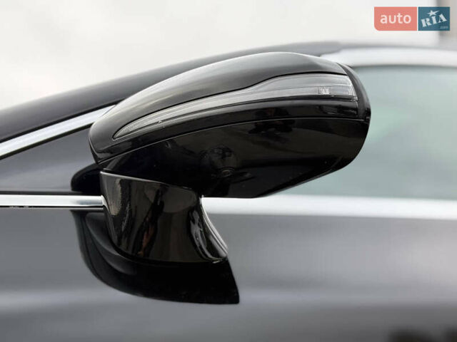 Черный Мерседес AMG GT 4-Door Coupe, объемом двигателя 3 л и пробегом 94 тыс. км за 79000 $, фото 17 на Automoto.ua