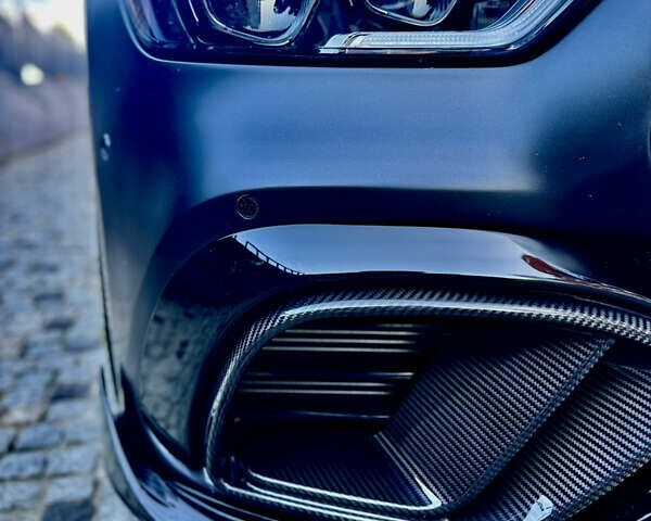 Черный Мерседес AMG GT 4-Door Coupe, объемом двигателя 3 л и пробегом 64 тыс. км за 100000 $, фото 5 на Automoto.ua