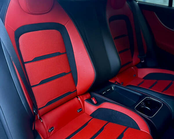 Черный Мерседес AMG GT 4-Door Coupe, объемом двигателя 3 л и пробегом 64 тыс. км за 100000 $, фото 18 на Automoto.ua